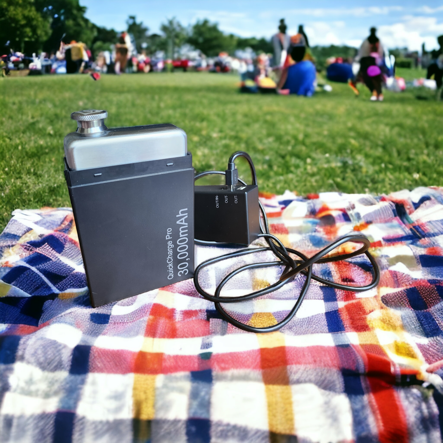 Invisaflask - Discreet Power Bank Flask